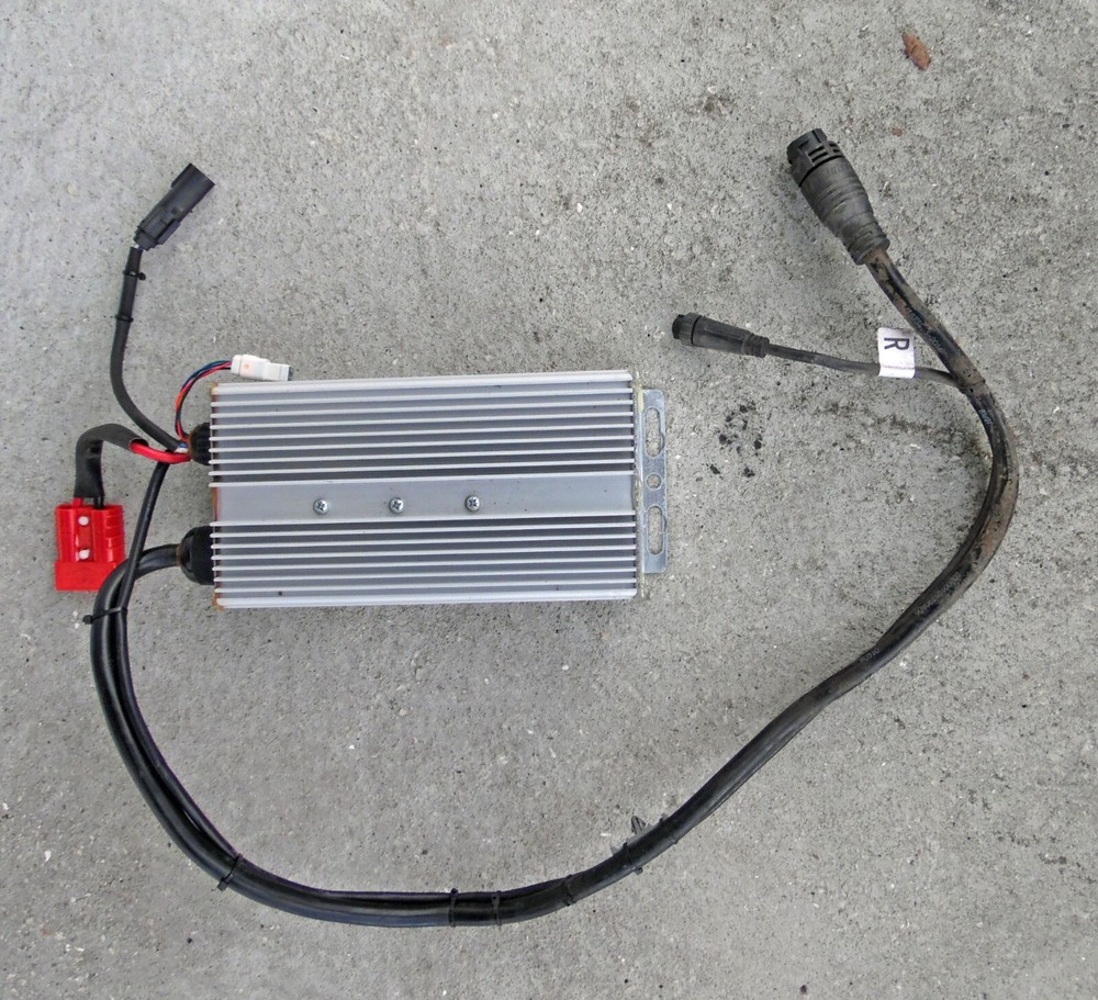 725-17068 Right Blade Motor Controller for XT1 LT42E Electric Lawn Tractor