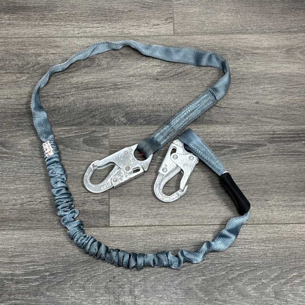 FALLTECH SHOCK ABSORBING LANYARD 8259