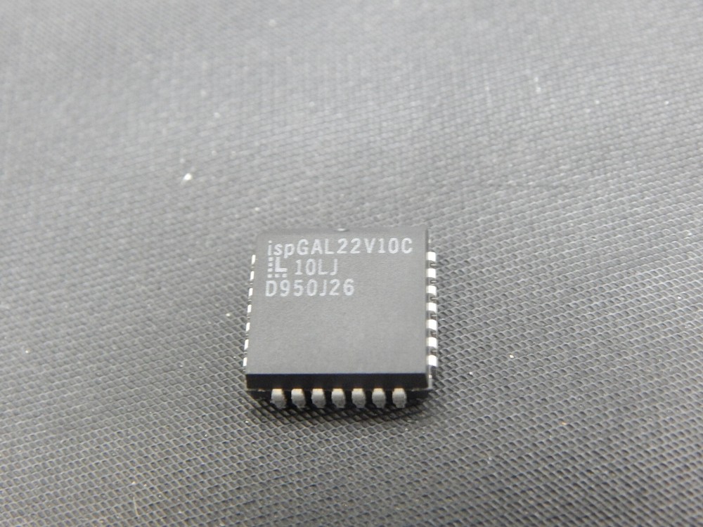LATTICE GAL22V10C-10LJ PLD, Programmable Array Logic 28 Pin PLCC - FAST SHIPPING