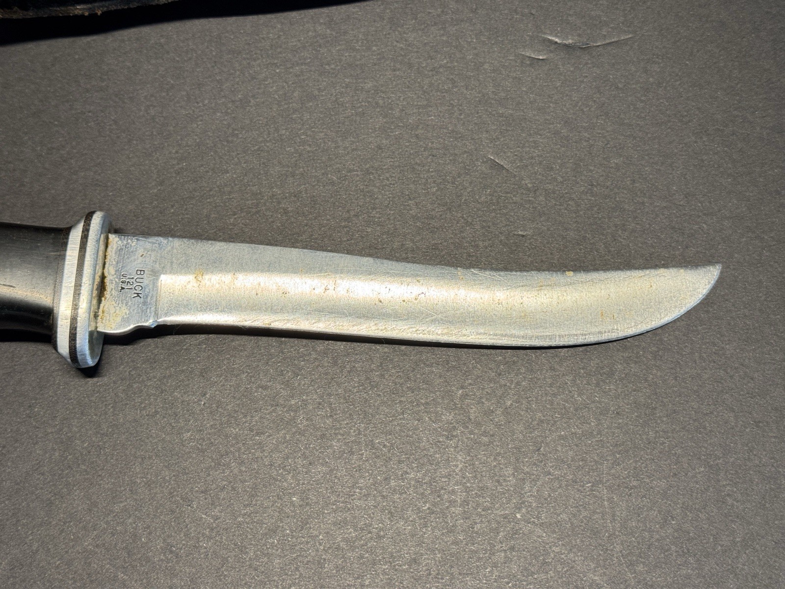 Vintage Buck 121 Fixed Blade Hunting Knife With Original Sheath.