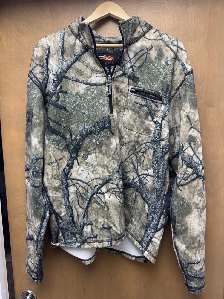 Sitka Mothwing Jacket w/ front pocket - XL