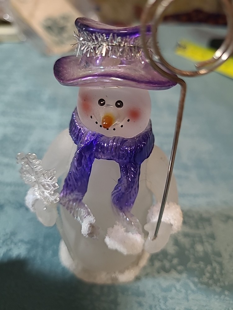 2 ARCRYLIC SNOWMAN