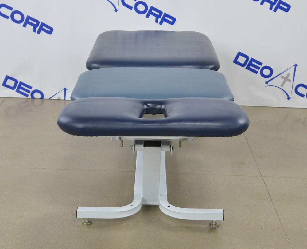 Chattanooga Adapta ADP-300 Treatment Table