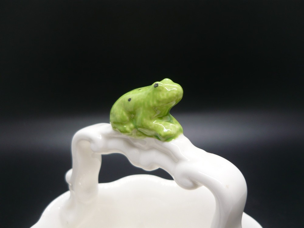 Peppertree Tabletops Frog Ceramic Trinket Dish