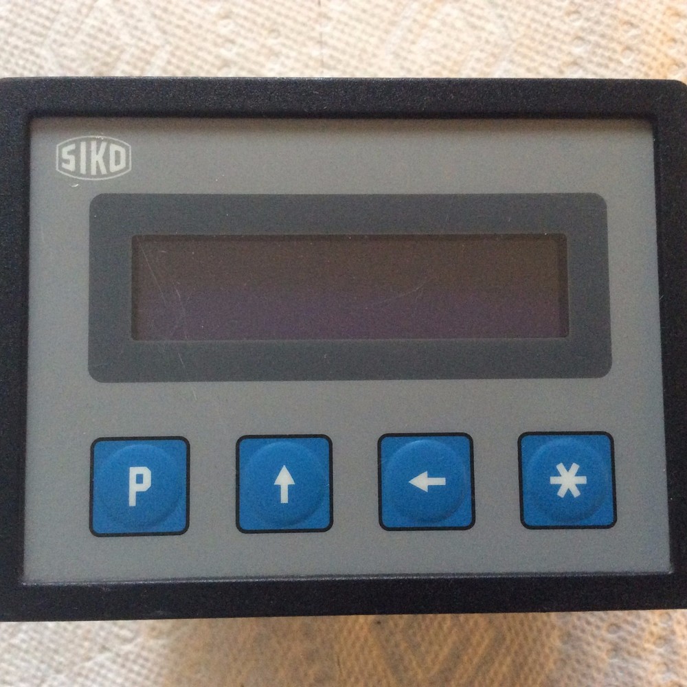 SIKO MA20-0004 Controller Multifunction Display Push and Pull/Open Collector 24V