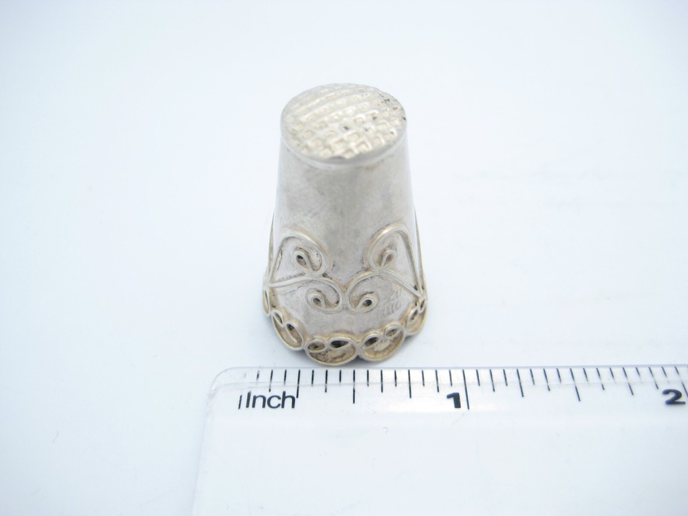 Antique Sterling Silver Sewing Scroll Pattern Thimble