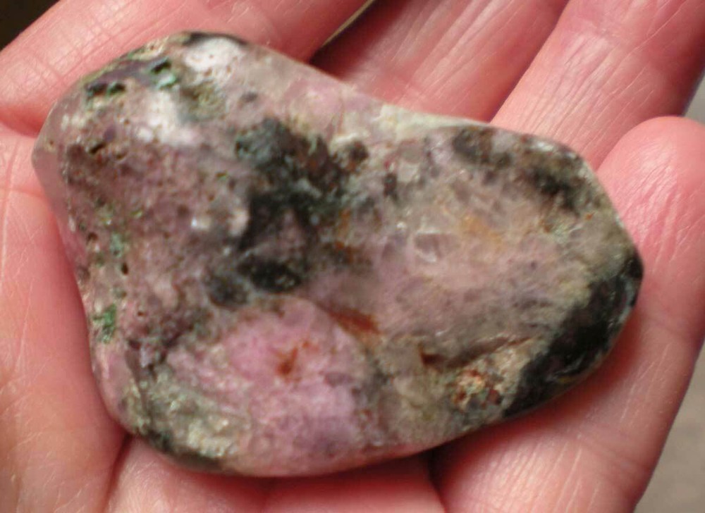 Cobaltocalcite Tumbled Stone, Congo r1069
