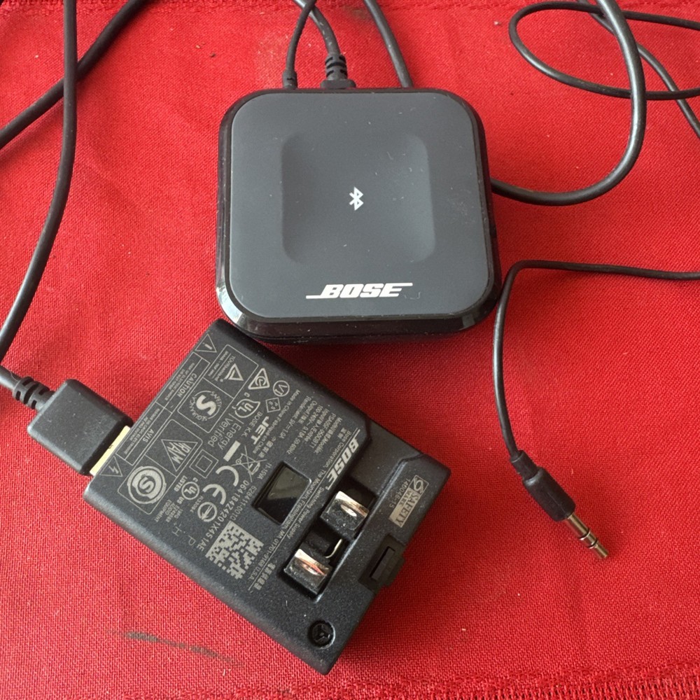 Bose Bluetooth Audio Adapter 418048 With Power And Connection Cord
