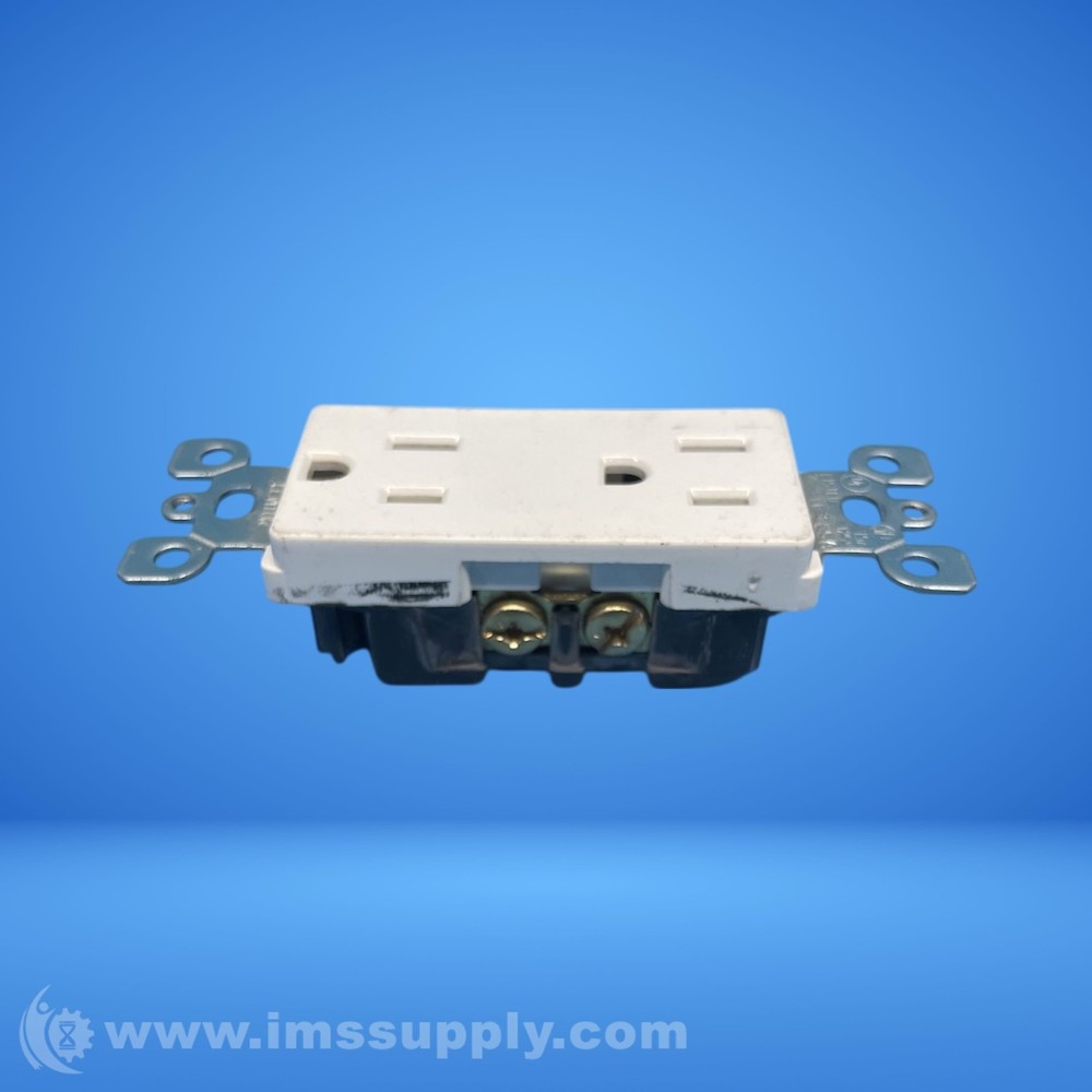 Leviton 15A Duplex Outlet FNIP
