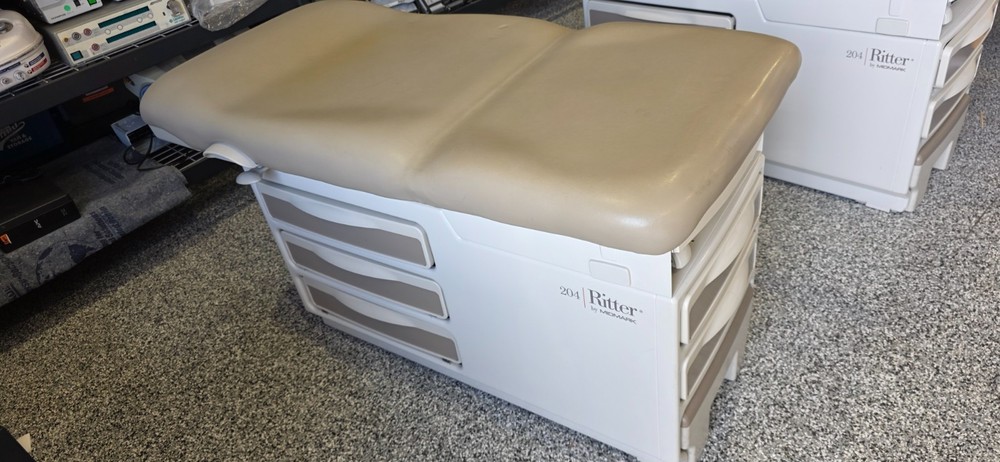 Midmark - Ritter 204 Exam Table