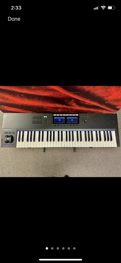 Native Instruments Komplete Kontrol S61 MK2 61 Key Keyboard Controller