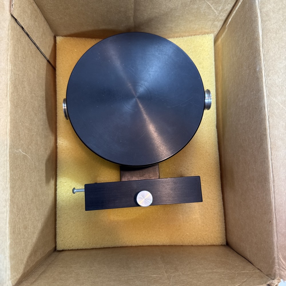 X-ray diffraction powder camera lens