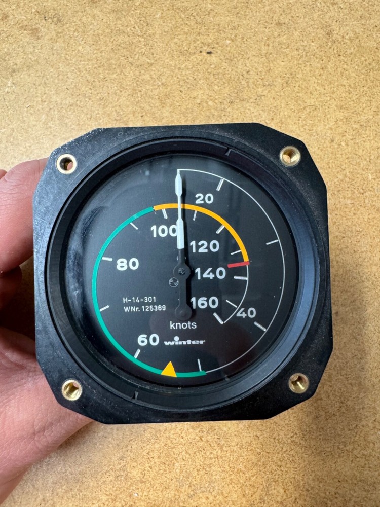 Winter 6FMS423 Airspeed indicator