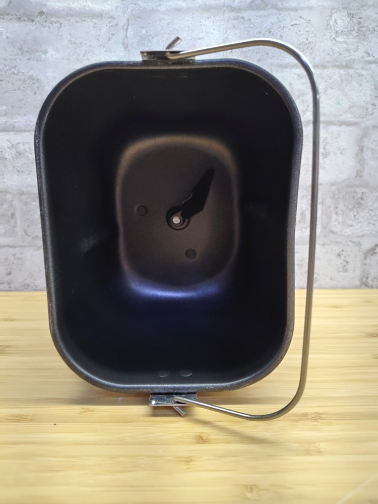 Sunbeam Bread Maker Model 5891 Replacement Pan And Paddle Only