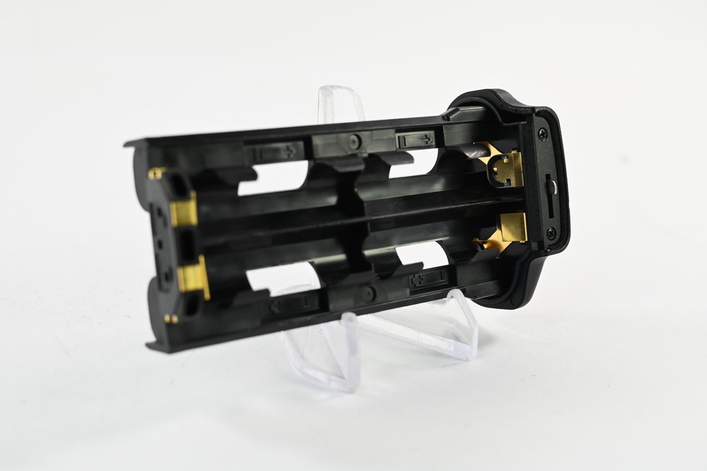 Nikon MS-D10 AA Battery Holder #G433
