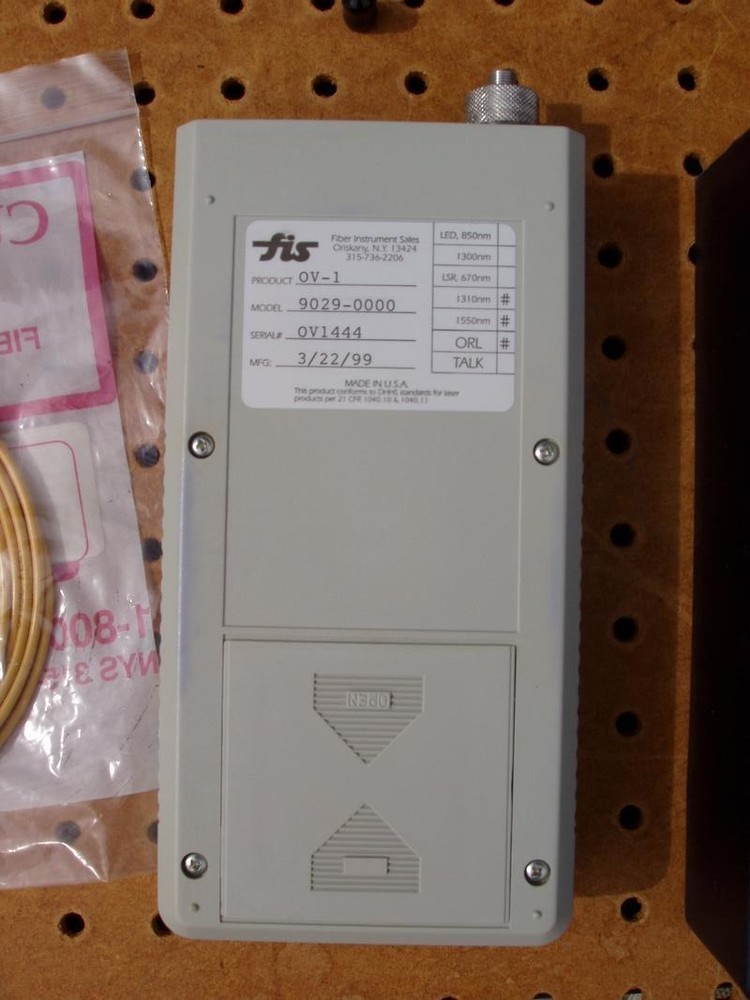 FIS FIBER OPTICAL VERIFIER MODEL OV-1 LIGHT SOURCE METER with CASE GOOD WORKING