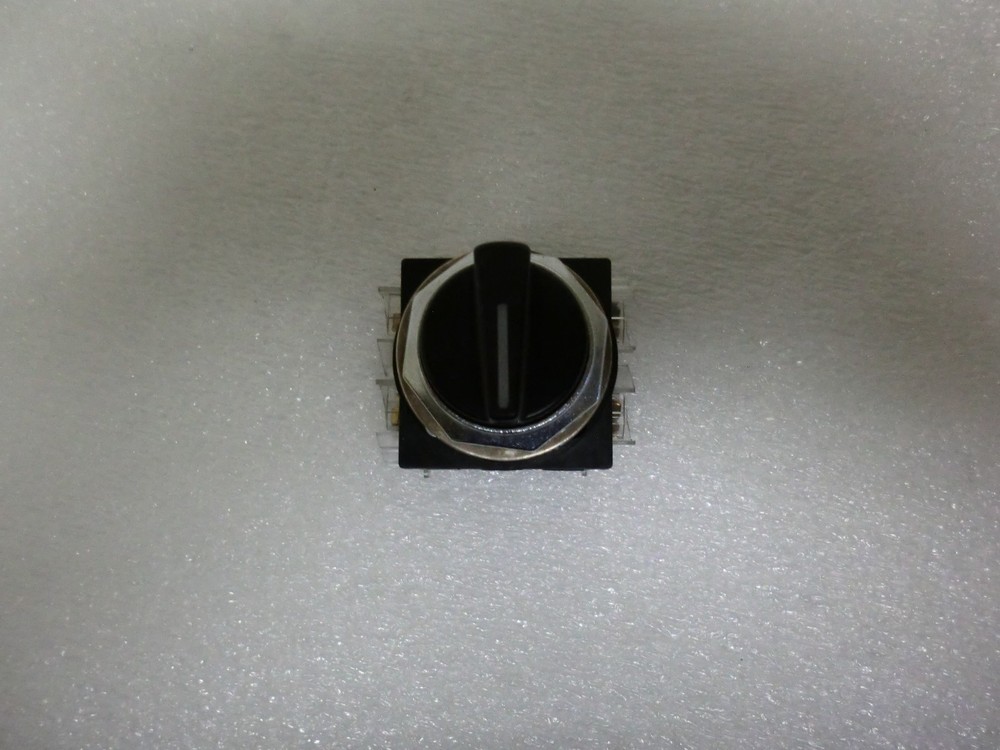 Turn Knob Selector Switch CR104P NEMA 600A