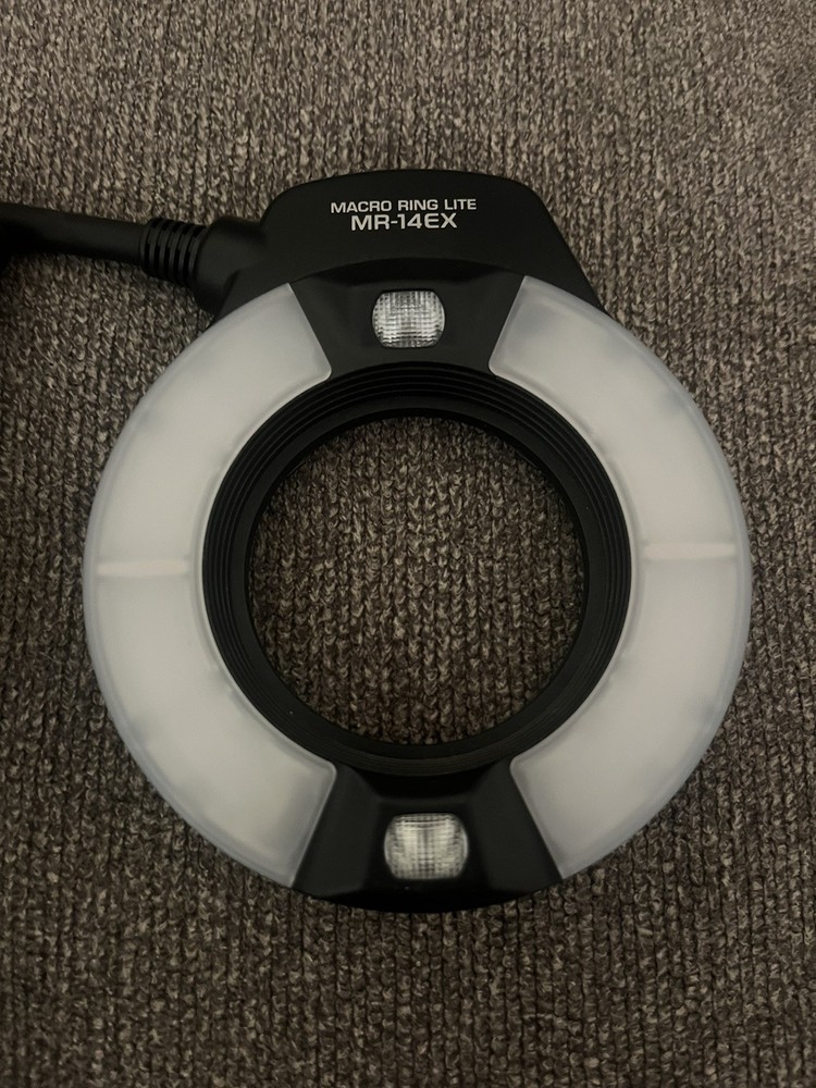 Canon MR-14EX Ring Light/Macro Speed Lite Flash Very Nice