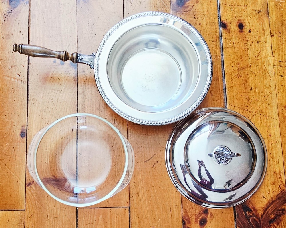 Sheridan Serving Covered Dish 2 QT Pyrex Chafing Stand + Burner Silverplate