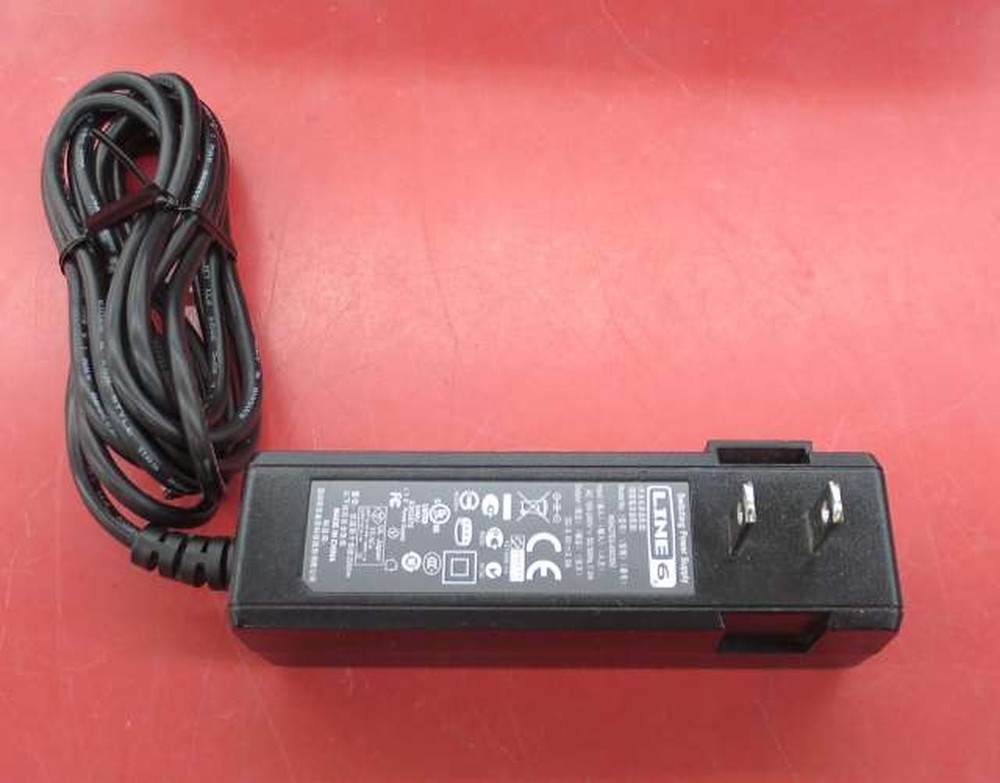 LINE6 AMPLIFITT MULTI-EFFECTOR 308383