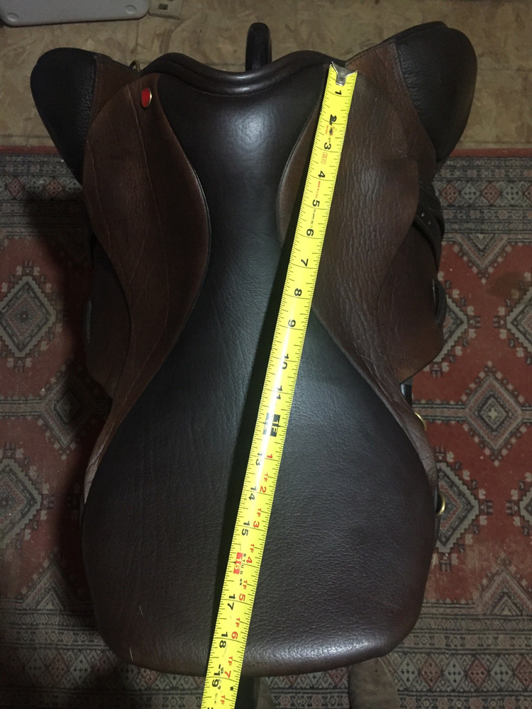 Lemke SDL custom made jump saddle
