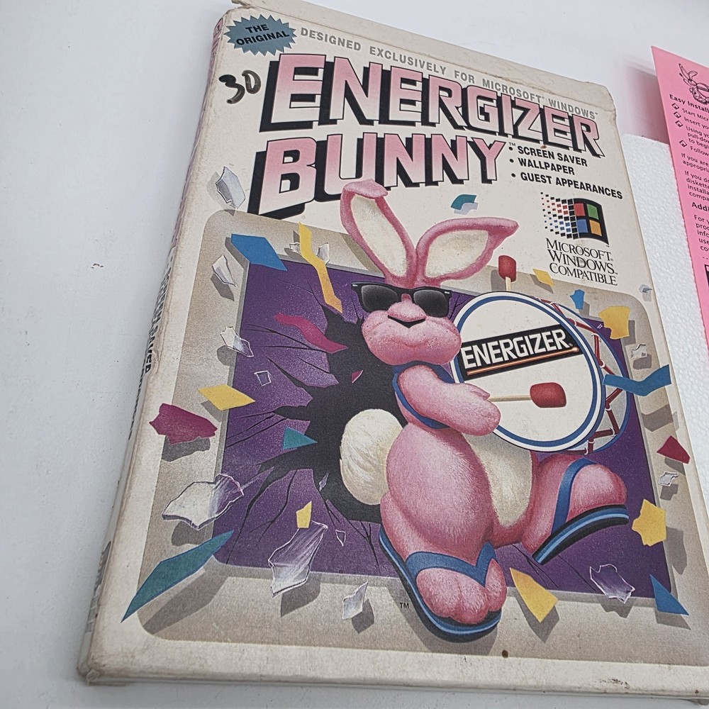 1992 PC Dynamics Energizer Bunny Screen Saver Wallpaper 3.5" & Floppy Disc box