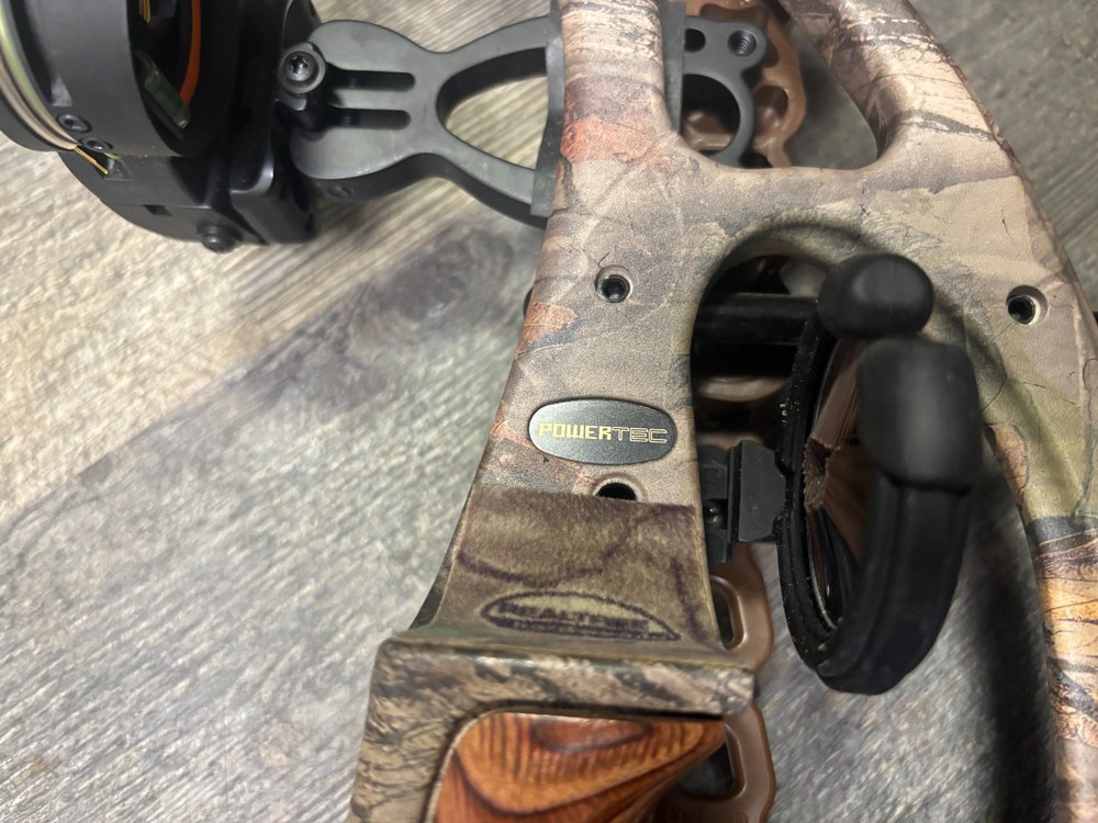 Hoyt Power Tec XT compound bow, 27-29” draw & #60-70 pull. FREE S&H!