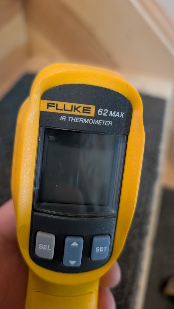 FLUKE 62 Max IR Thermometer Temperature Reader