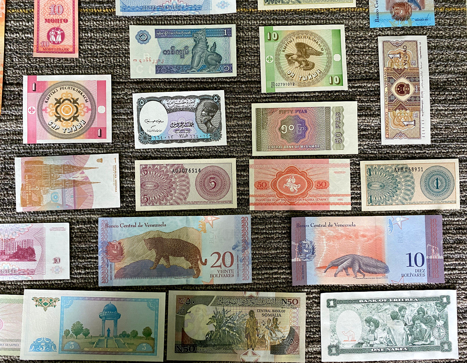 30 DIFFERENT Banknotes UNC Crisp Currency Foreign World Paper Money