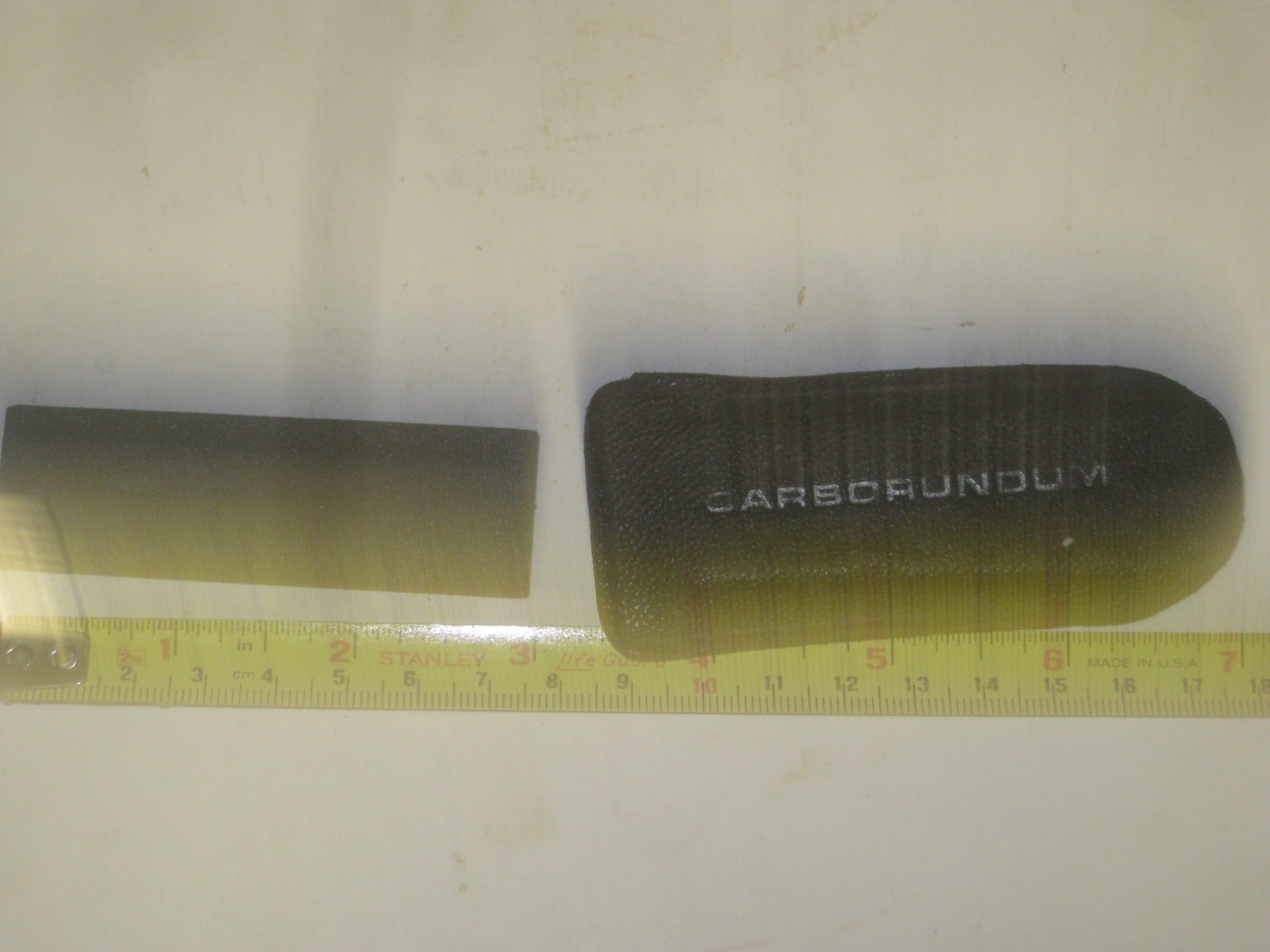 Set Of 3 Vintage Carborundum Sharpening Stone In Original Box