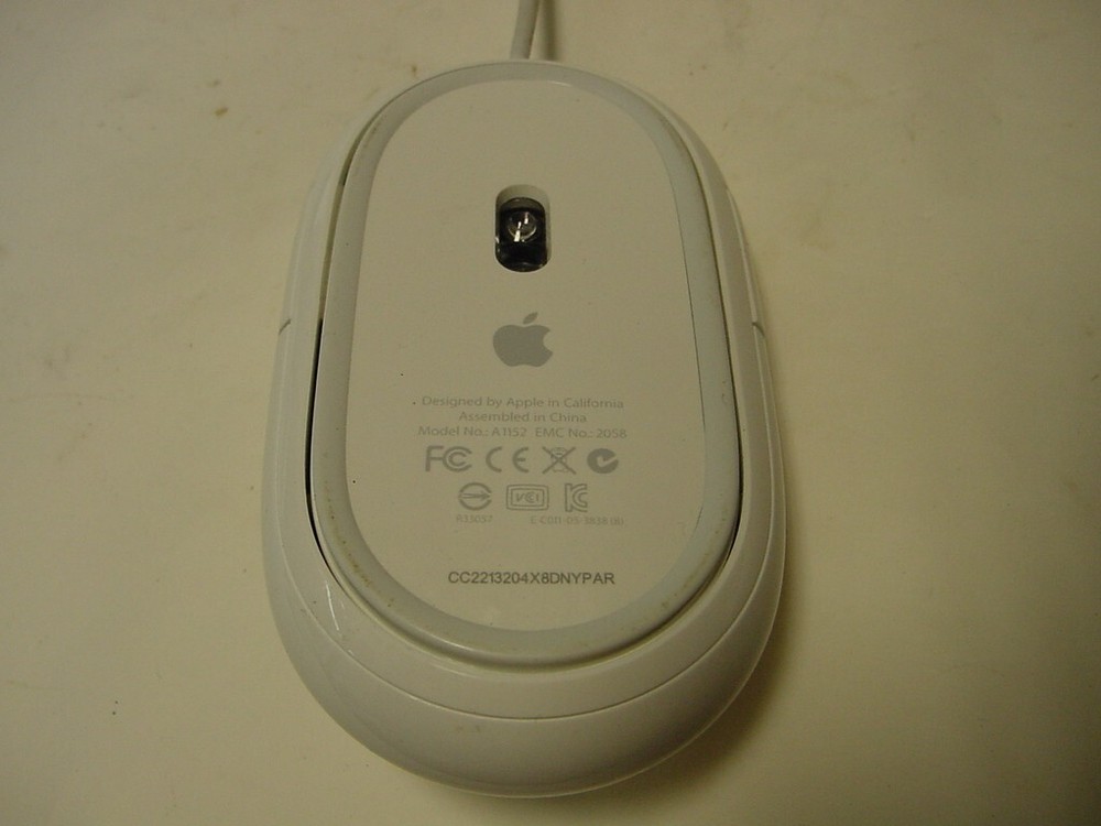 GENUINE APPLE USB MOUSE A1152