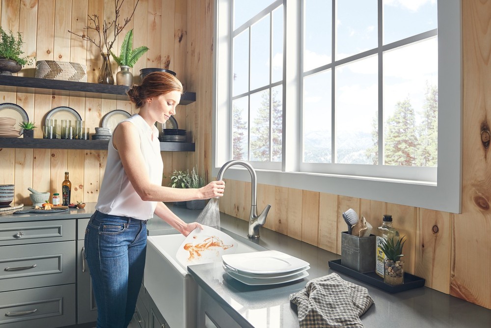 Peerless Apex P7901LF-SSSD-W Single Handle Pull-Down Kitchen Faucet - Stainless