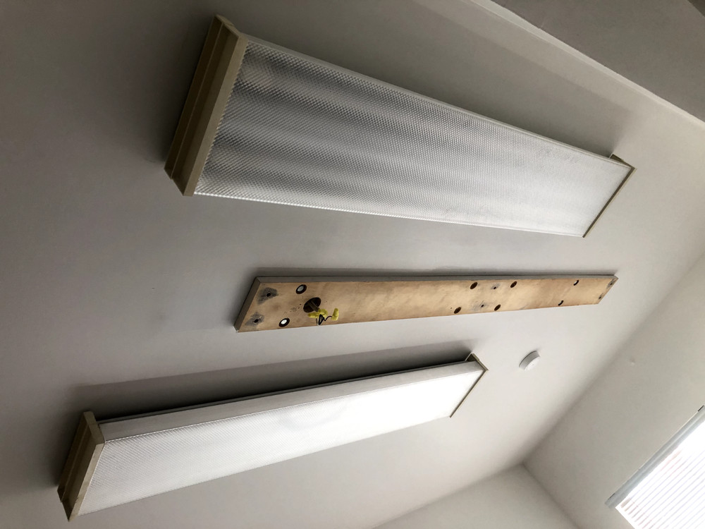 A-Dec Dental Ceiling Mount Light - single Trak, full functional