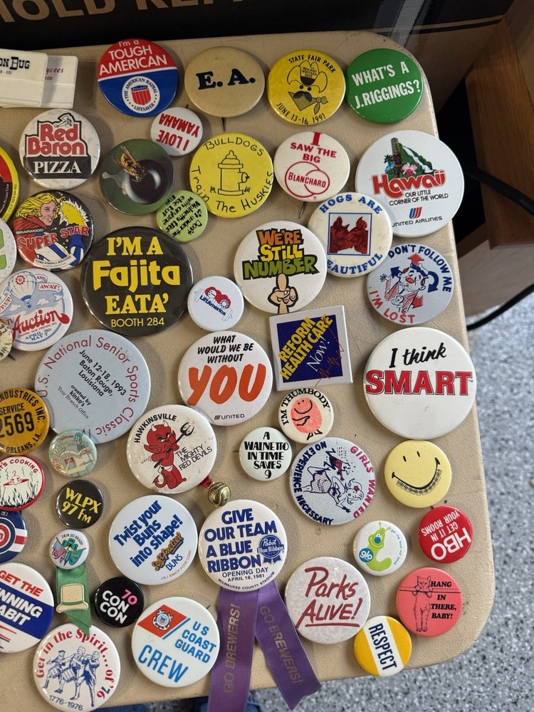 300 VINTAGE BUTTONS TEAMSTERS PLUS MORE