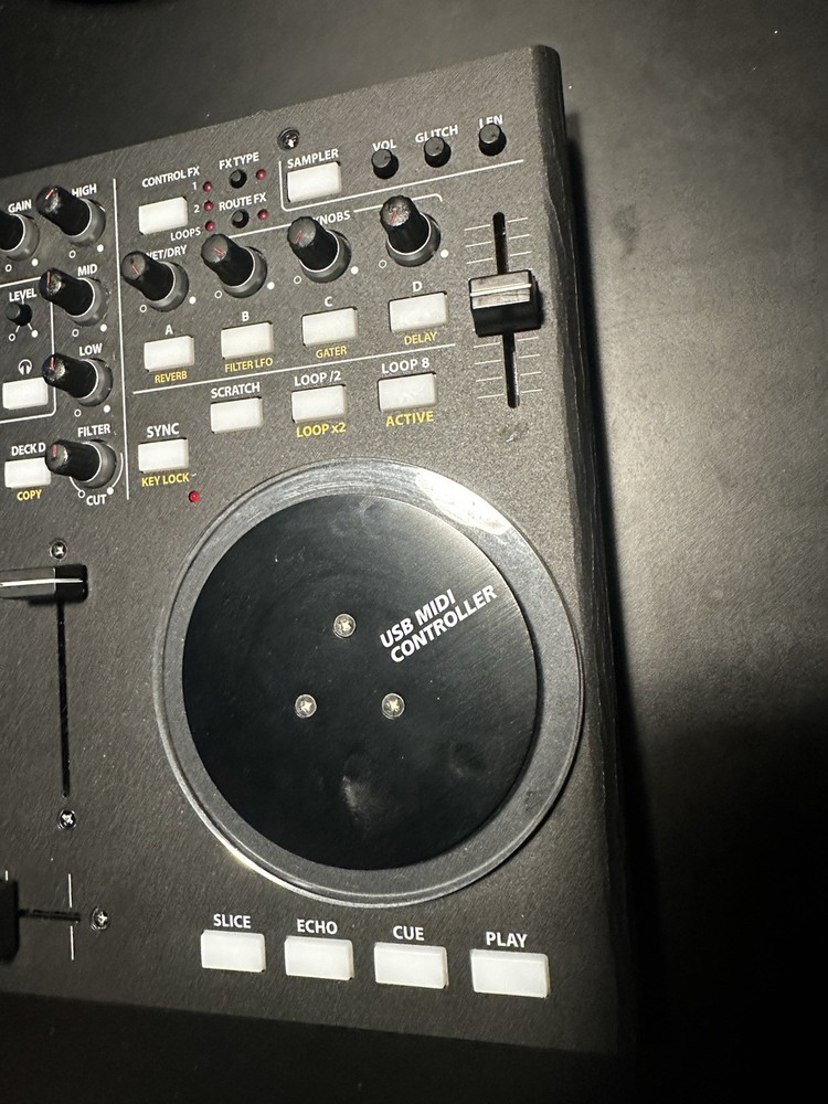 Vestax VCI-100 SE DJ TechTools USB MIDI Controller w/ Box