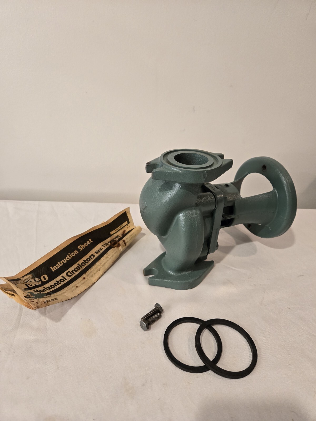 Taco 110 Pump Cast Iron Bracket Assembly 110-338 110-361RP