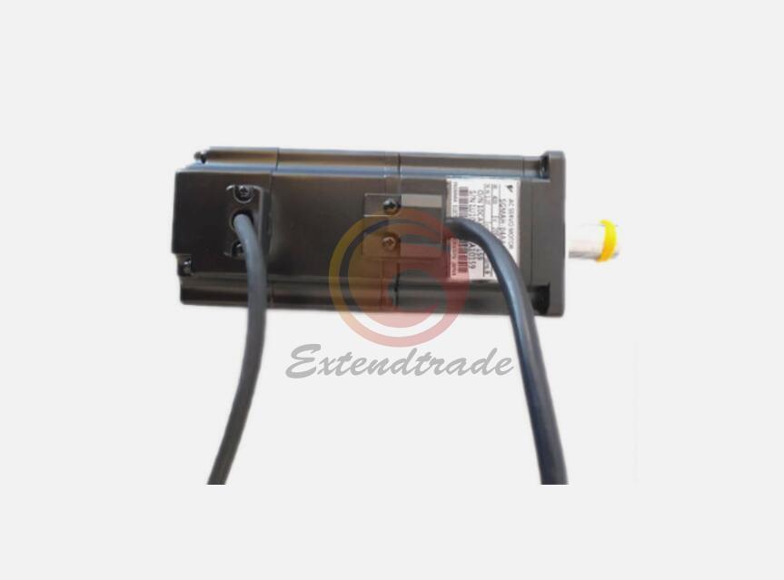 ONE NEW Yaskawa servo Motor SGMAH-04AAA2B