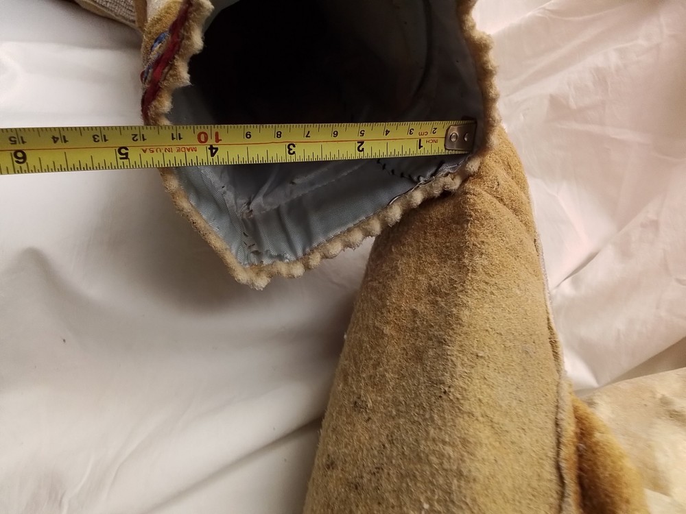 First Peoples Native American High Top Beaded Moccasins Cree Or Ojibwe?