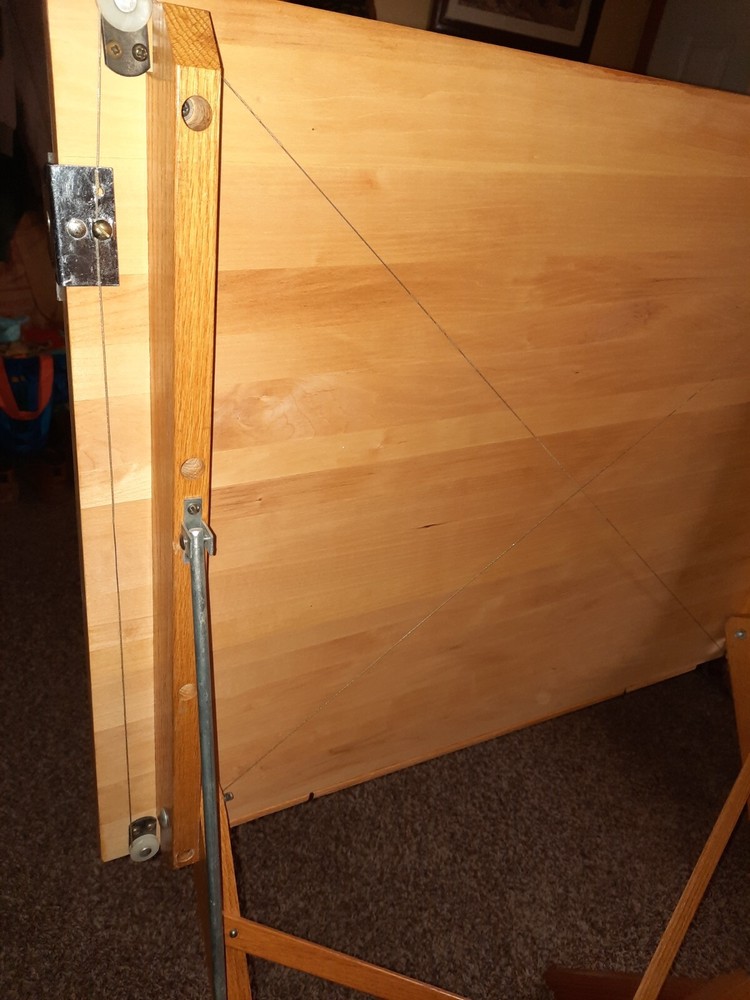 Pine-Top Wooden Drafting / Drawing Table w/Parallel Arm