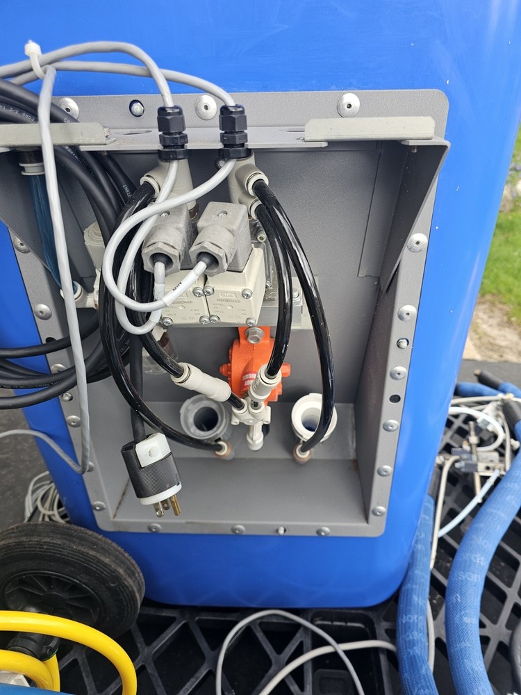 Nordson ProBlu7 Hot Melt Glue System: Full Automatic System.