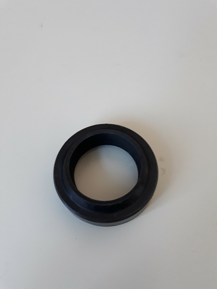 BSA b25SS / tRIUMPHt25SS FORK OIL SEAL