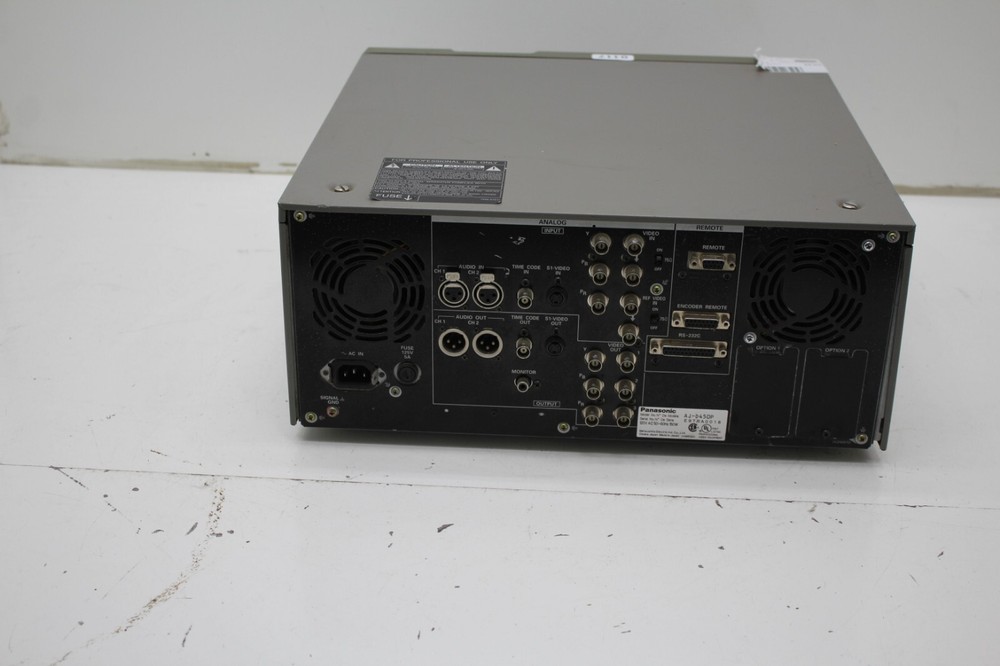 Panasonic Model AJ-D450P Digital Video Cassette Recorder - Untested As-is