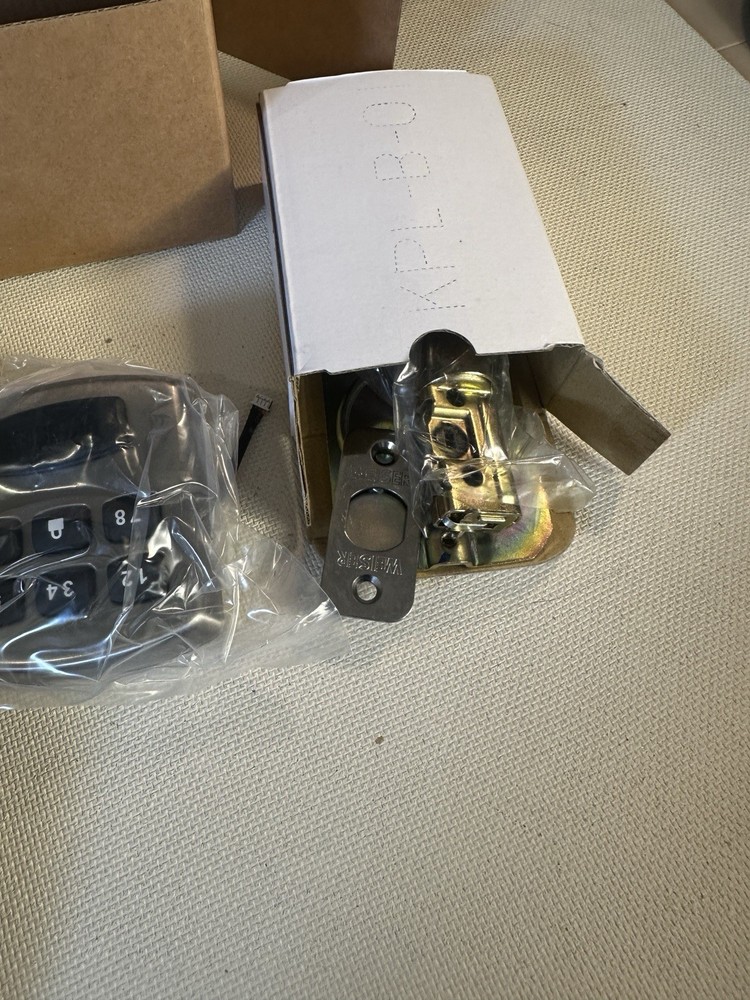 Weiser Powerbolt 1 (2017) Silver Keyless Touchpad Deadbolt 4 user codes