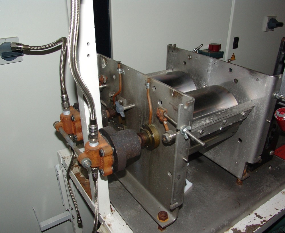 Buflovak ACL-5 drum flaker