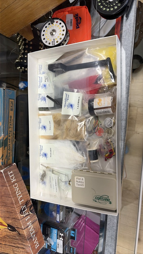Vintage Universal Vise Bantam 1 Fly Tying Kit Tools Materials (both boxes)