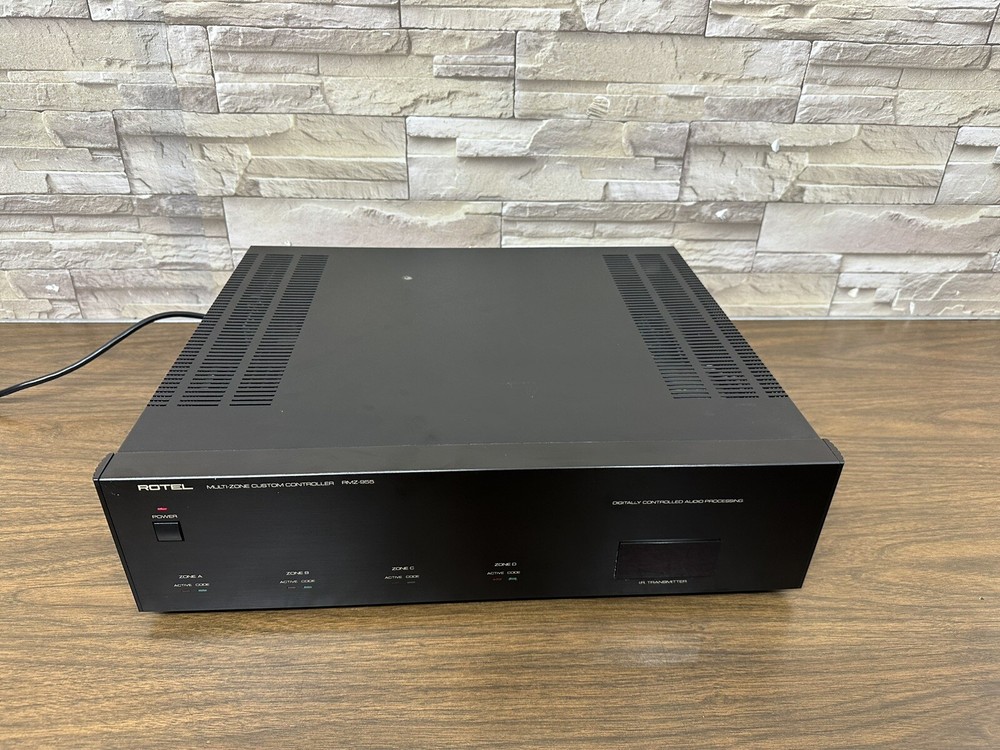 Rotel RMZ-955 Multi-Zone Custom Controller / Multi Room Amplifier Great Cond