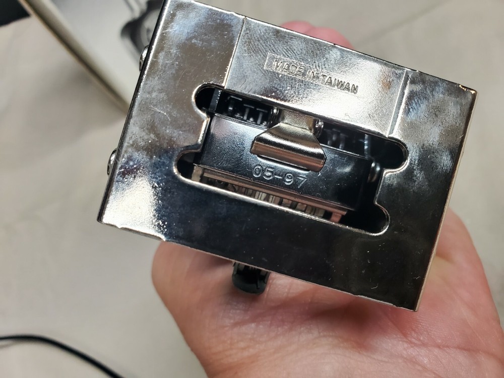 Bates Royall Automatic Numbering Machine Model : RNM5A-7