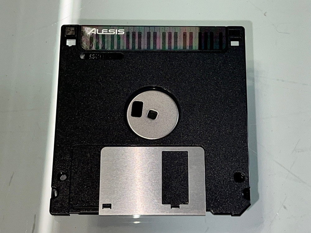 Alesis Freeloader Application on Macintosh floppy disk