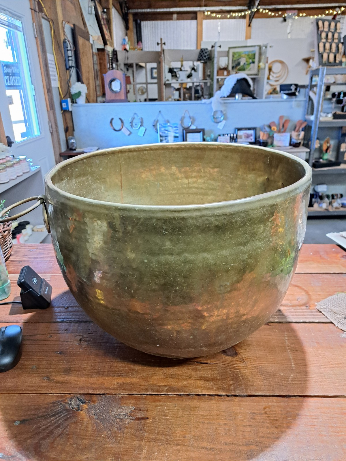 Large Hammered Brass Pot Vintage