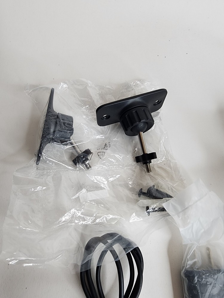 HTC Vive Virtual Reality Headset System 1st Generation - Black